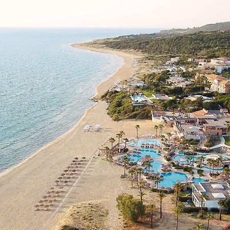 Grecotel Luxme Oasis At Riviera Olympia & Aqua Park Лутра-Киллинис Экстерьер фото