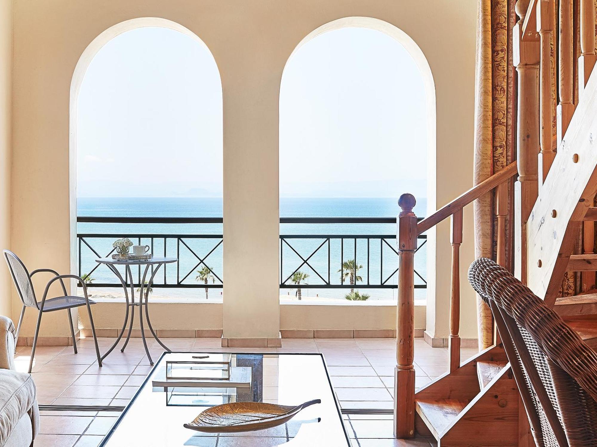 Grecotel Luxme Oasis At Riviera Olympia & Aqua Park Лутра-Киллинис Экстерьер фото