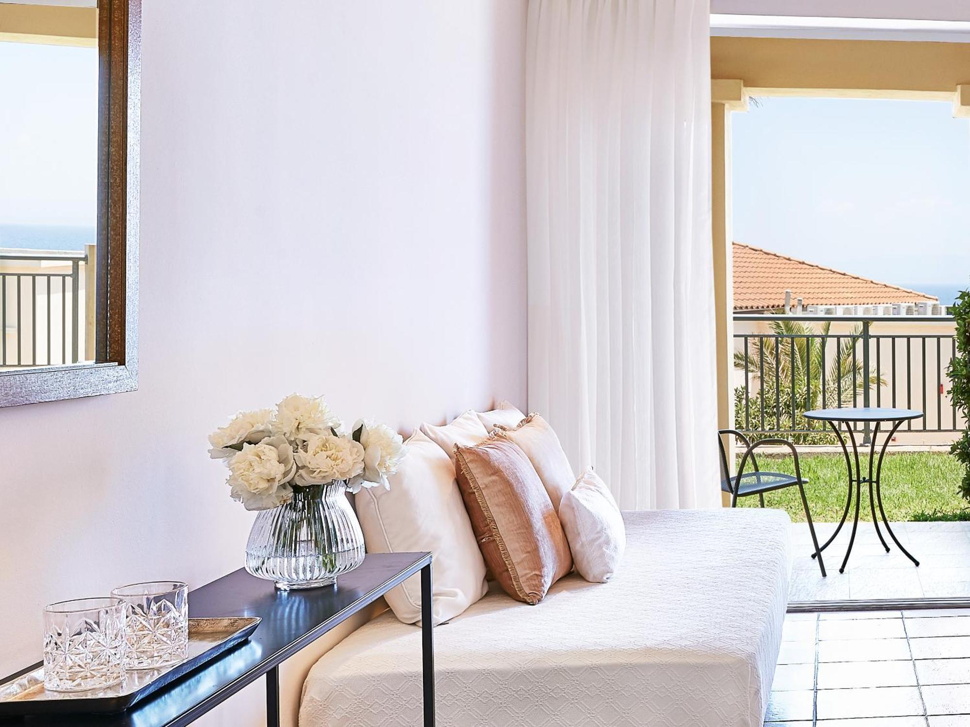 Grecotel Luxme Oasis At Riviera Olympia & Aqua Park Лутра-Киллинис Экстерьер фото