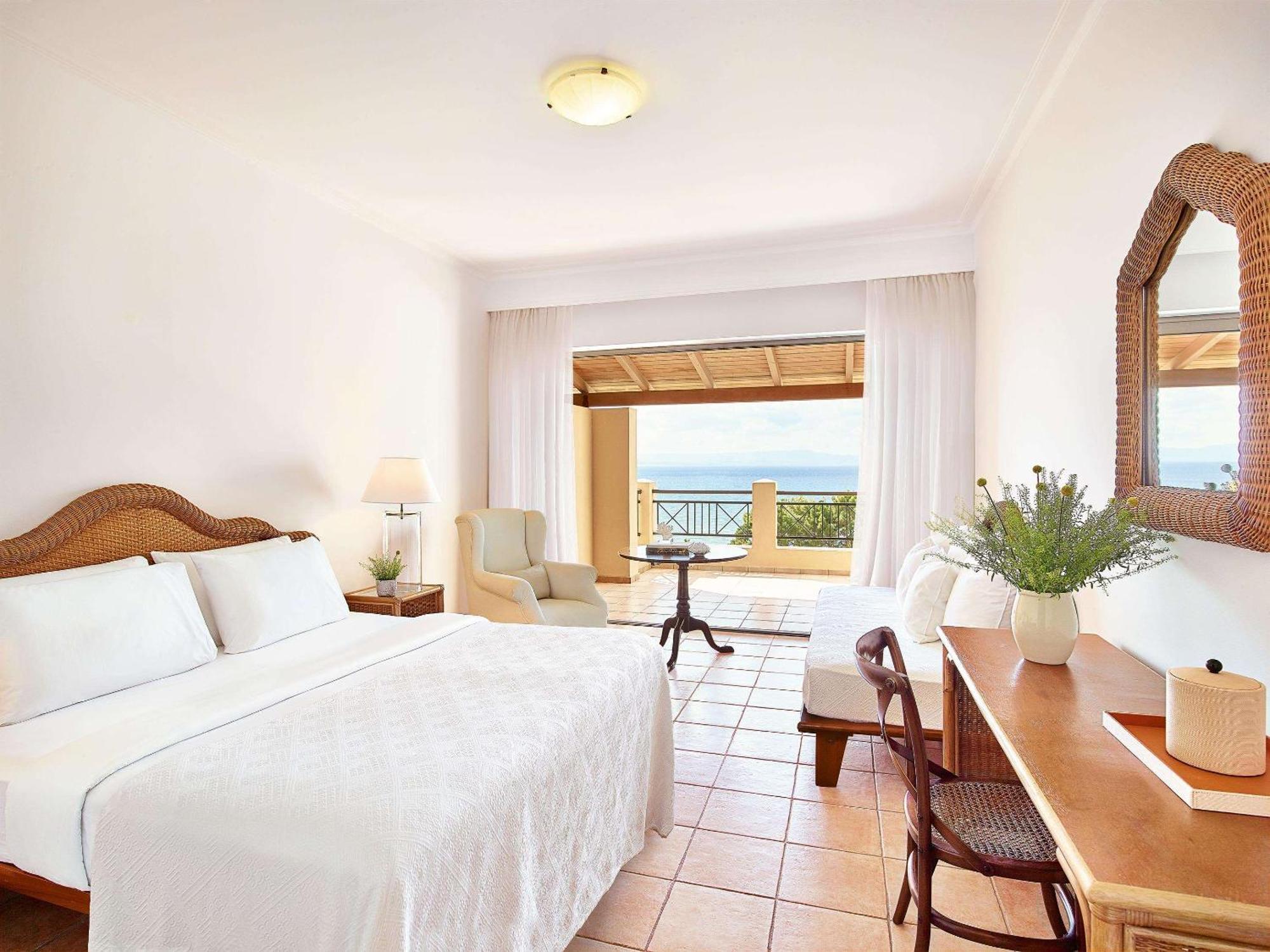 Grecotel Luxme Oasis At Riviera Olympia & Aqua Park Лутра-Киллинис Экстерьер фото