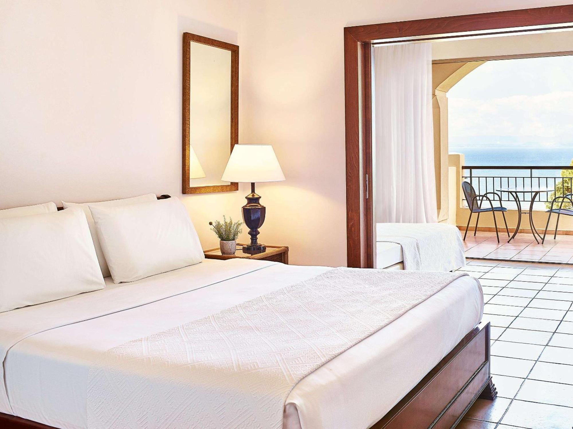 Grecotel Luxme Oasis At Riviera Olympia & Aqua Park Лутра-Киллинис Экстерьер фото